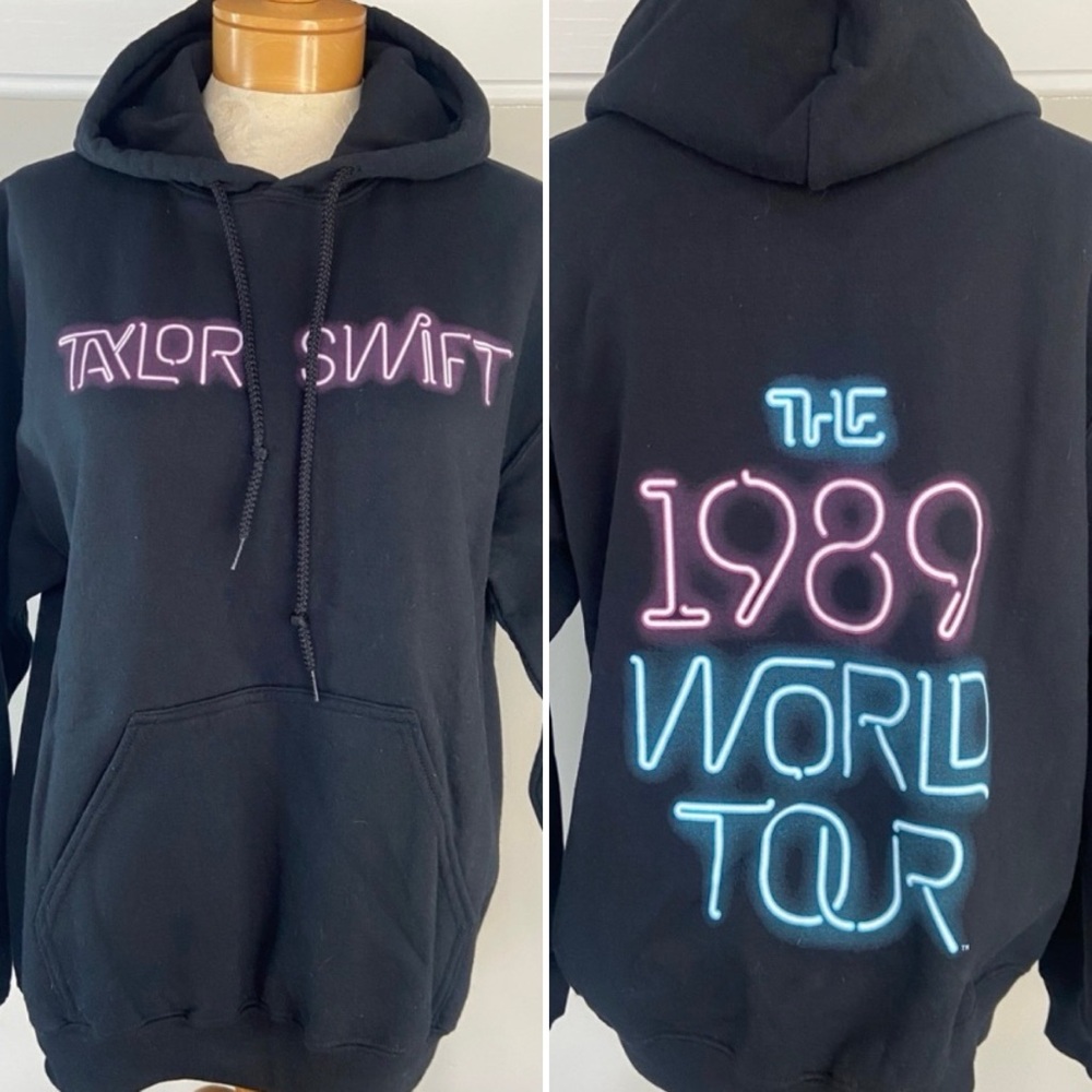 Taylor Swift Official 1989 World Tour Concert Sweatshirt Hoodie Size Medium